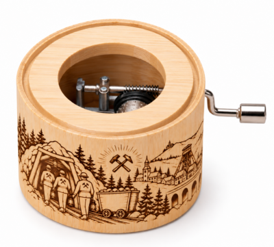 Bambus-Spieluhr-mit-Bergbaugravur-2